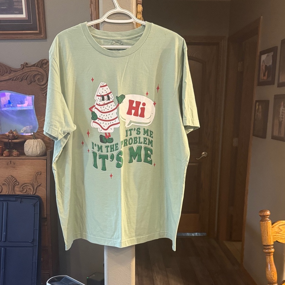 Light Green Graphic Short Sleeve Tee
